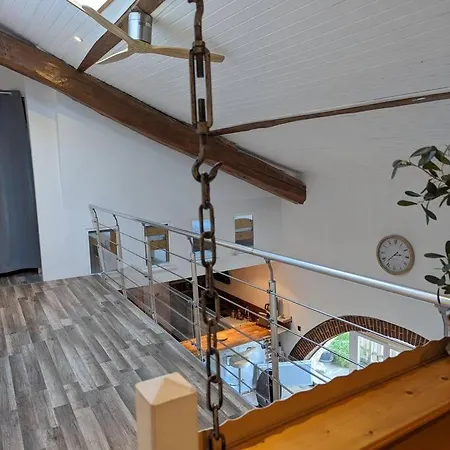 Maison De Village, Jacuzzi, Salle Cinema 別荘 Valencin